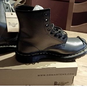 Boots, Dr.Martens, Size 7, metallic gray,never worn